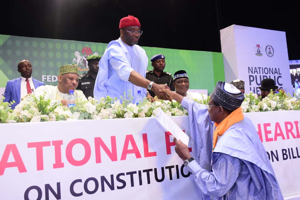 Volunteers working together